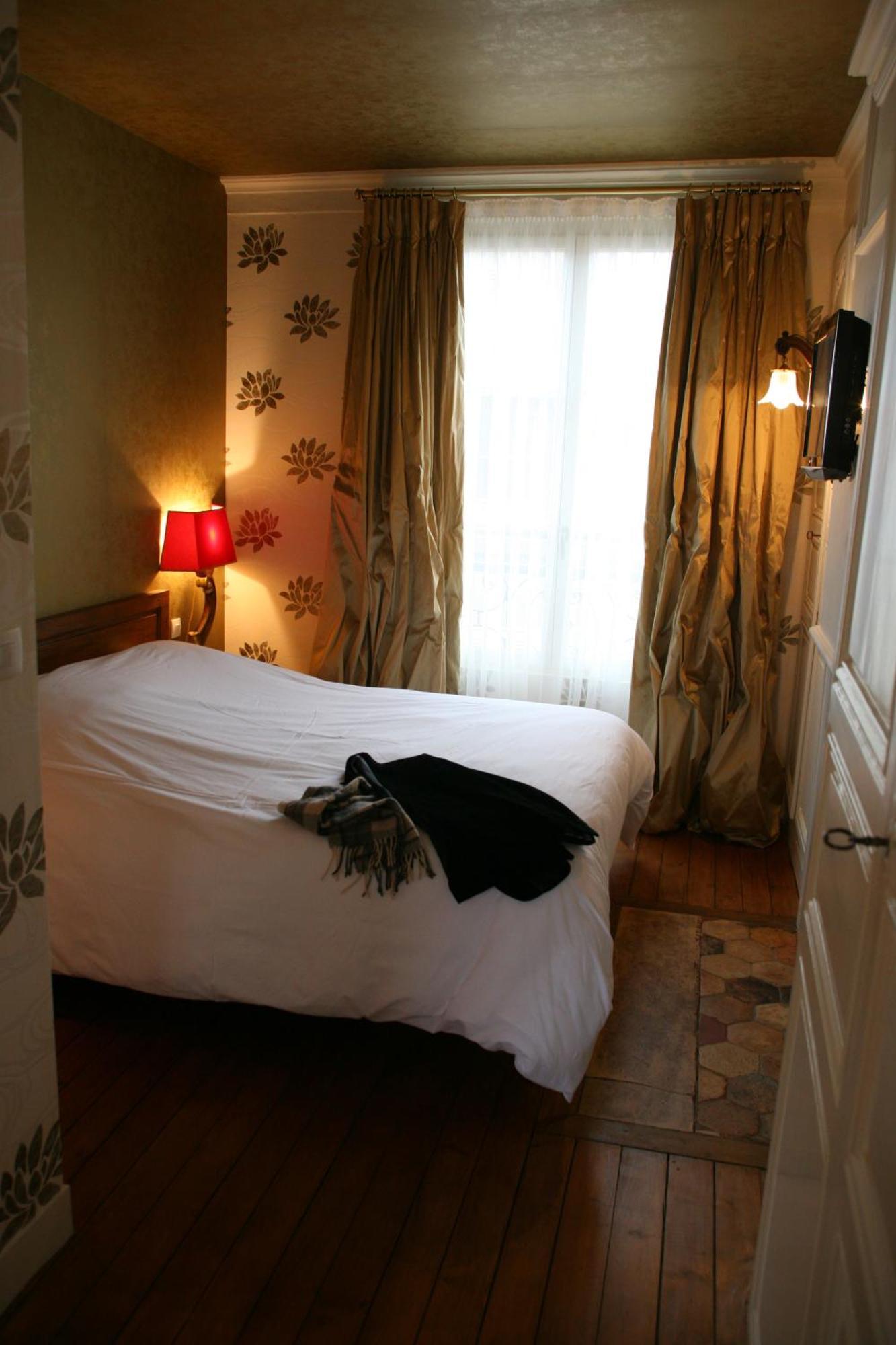 Le Parvis Bed & Breakfast Chartres Exterior photo