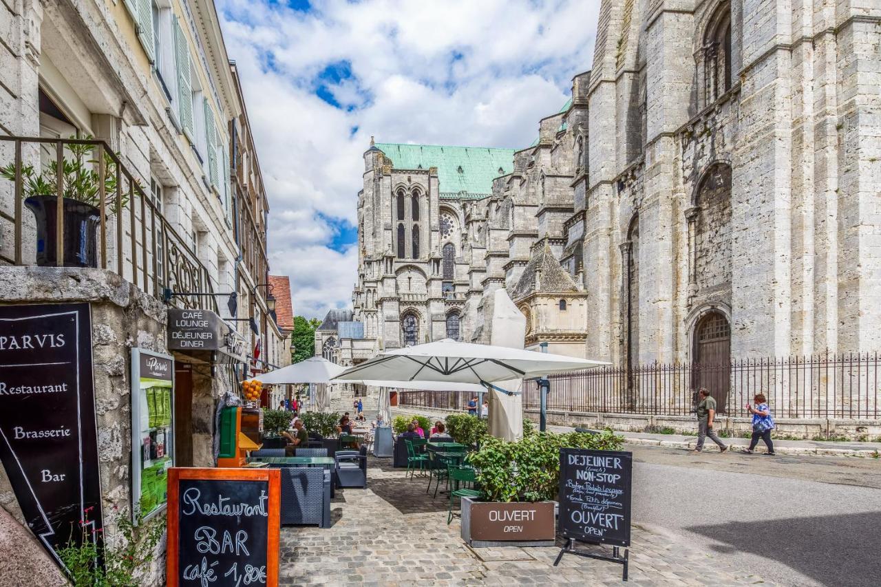 Le Parvis Bed & Breakfast Chartres Exterior photo